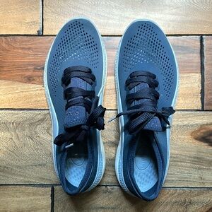 Crocs unisex Literide 360 Pacer vented sneaker EUC M8/W10